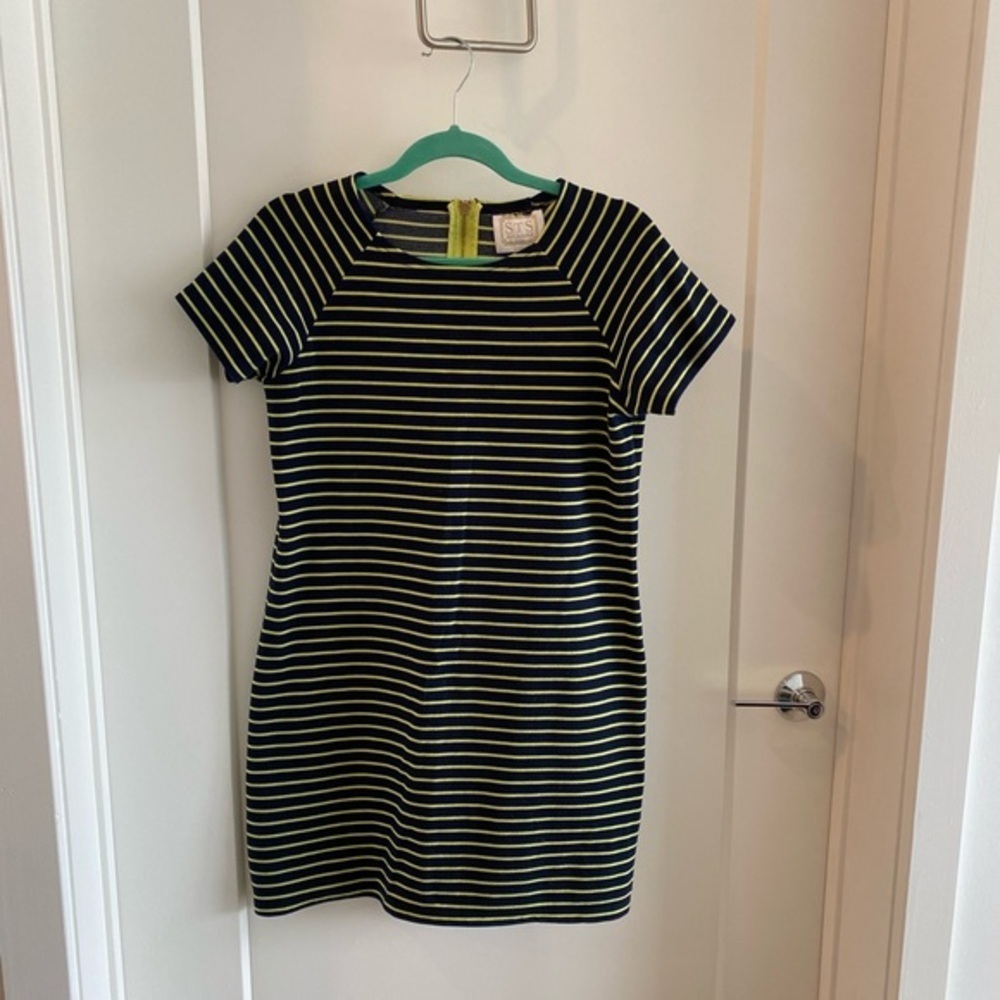 Sail to Sable Navy & Yellow-Green Striped T-Shirt Dress, Easy Chic, Size M - Picture 2 of 4